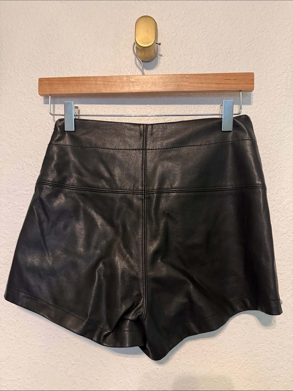 Perfect Free People Emmy Studded Faux Leather Mini Skort 0 - Picture 8 of 9